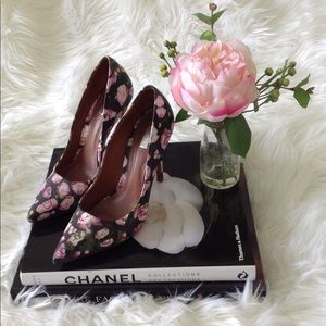 Schutz Black Bloom Flower Mix Pumps - Size 6.5